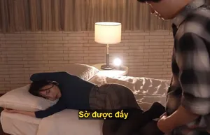 Ngực lớn cúp G thật tuyệt vời! Một cặp ngực lớn và mềm mại! Lấy vú ra và bóp, mở đáy quần bằng tất lụa trắng và sử dụng đạo cụ để thủ dâm, và quan hệ với cái lồn đầy lông...
