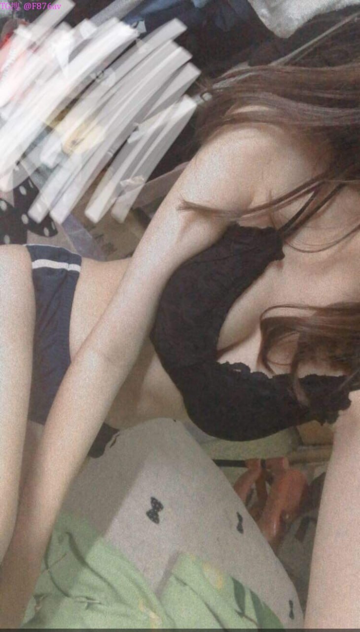 Miệng giống như cây kẹo mút.