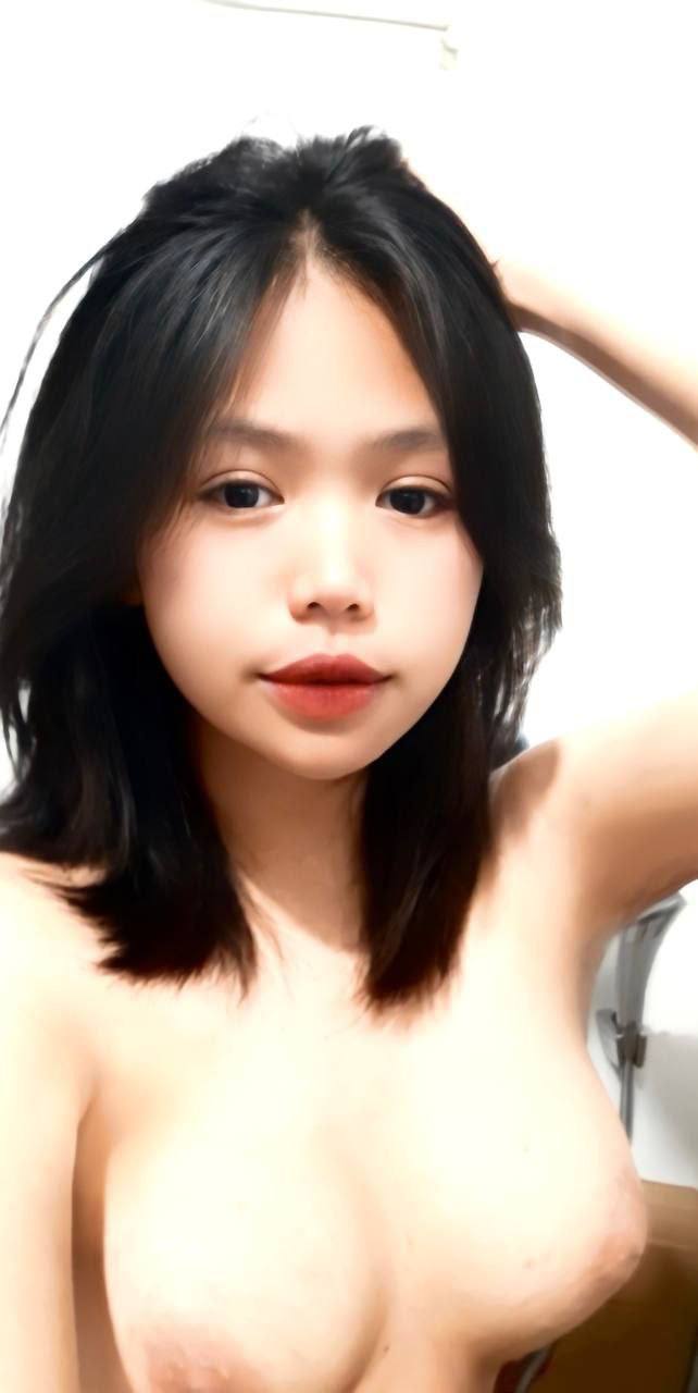 Nữ tiền bối chân dài và một ngày dài xui xẻo